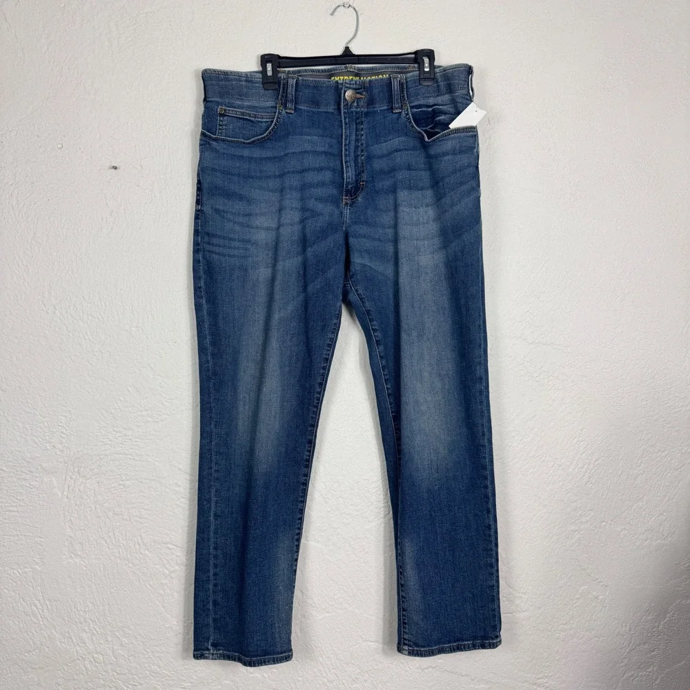 Lee Extreme Motion Mens Straight Fit Tapered Jeans Medium Wash 38x30 Denim NEW